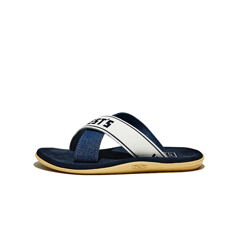 PT223FE / LEATHER / NAVY / US5.0(23.0cm)