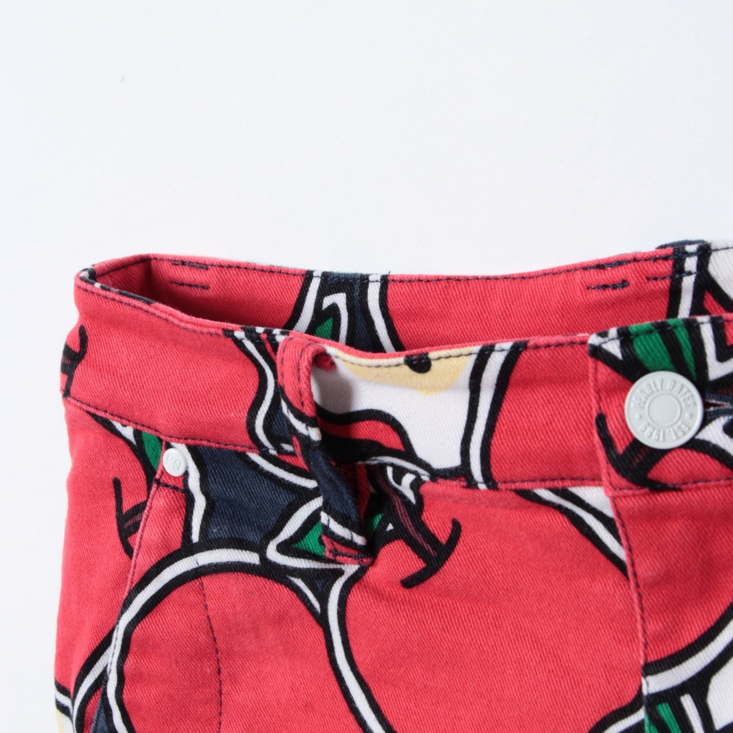 パワフルコットンストレッチ　スノーパウダーピーチ　リンゴプリント　スカート